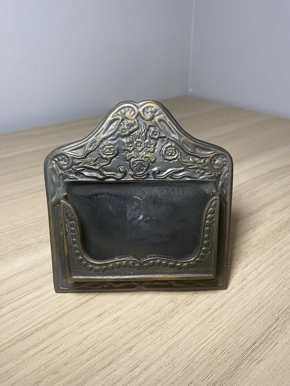 American Art Nouveau / Victoria Period Silver Plated Business Card Stand
